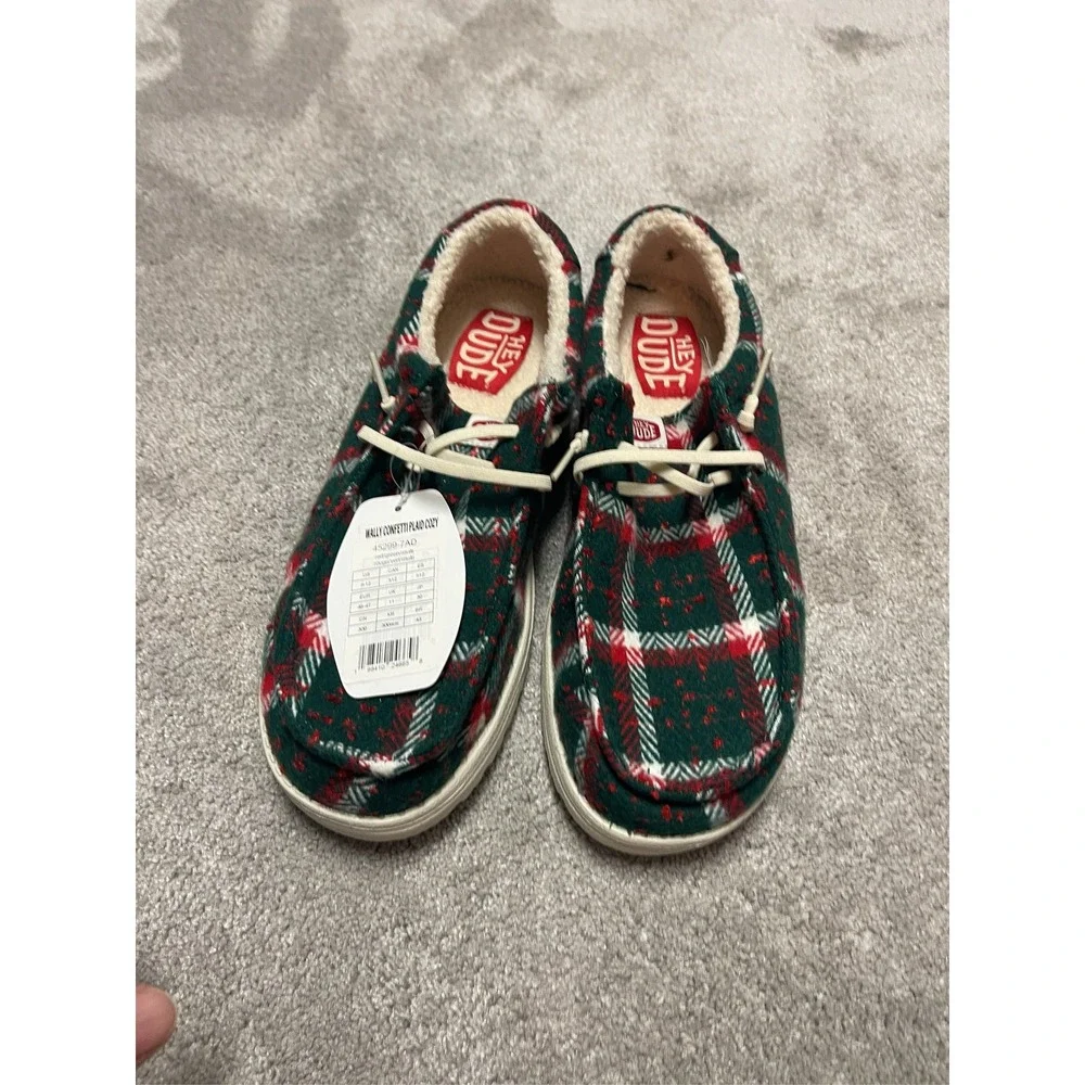 Hey Dude Wally Cozy Plaid Slip On Shoes Red Green Christmas Men's Size 12 NEW